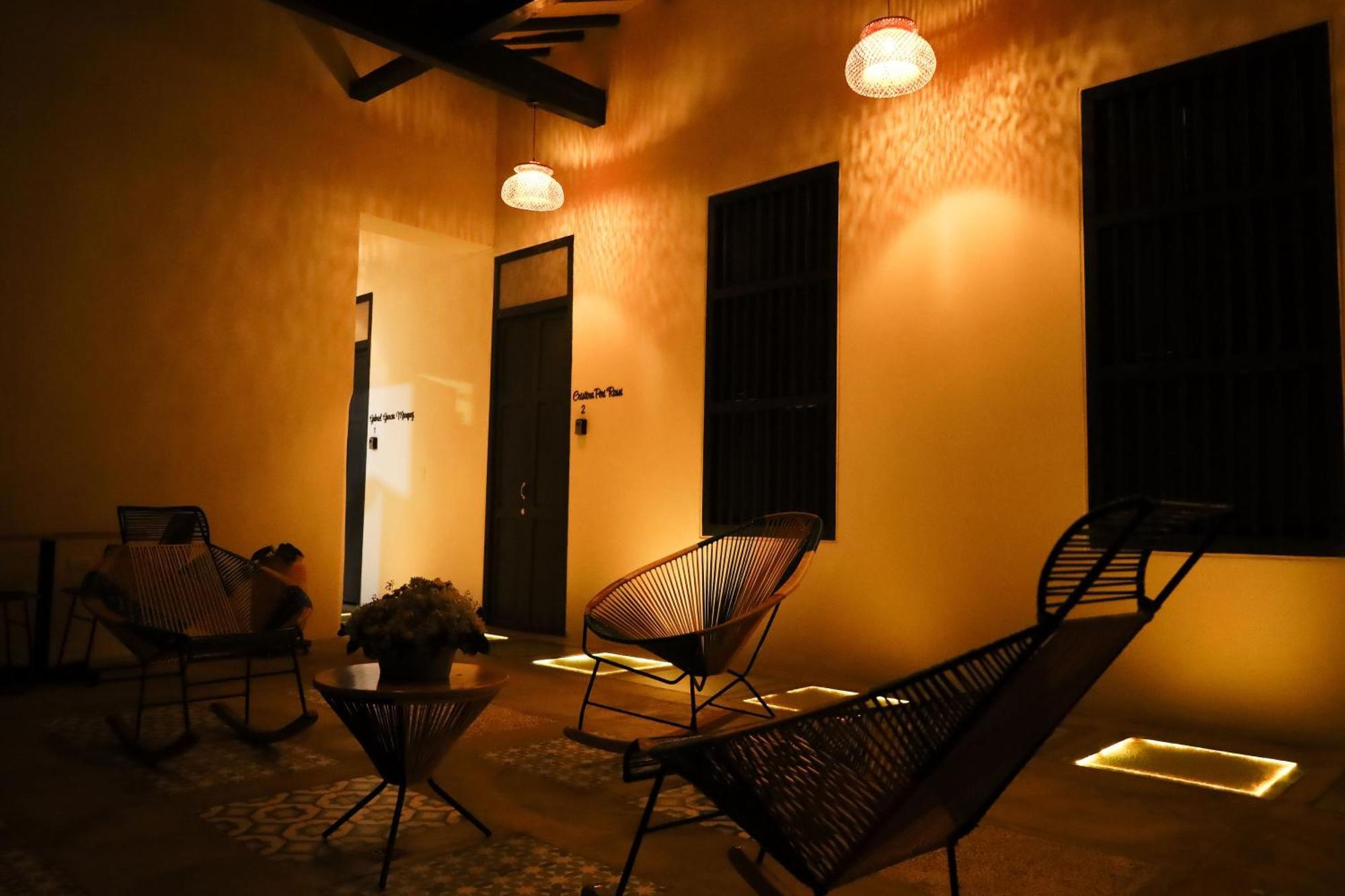 Casa Comala Hotel บูการามังกา ภายนอก รูปภาพ